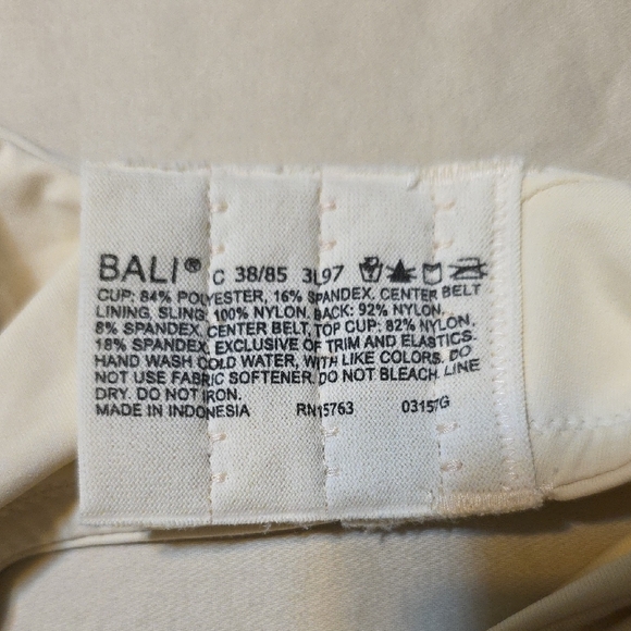 BUNDLE Bali 38C Cream & Black T-Shirt Bras with Molded Cups - Picture 2 of 9
